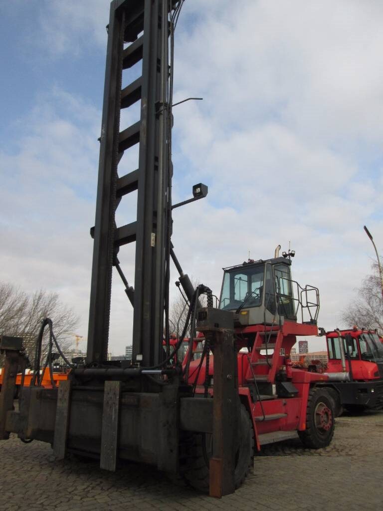 ECH269<br>KalmarDCG90-45E7<br>Year: 2018<br>Hours:8,901